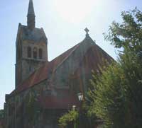 unsere neue Kirche führt direkt nach Heyerode...